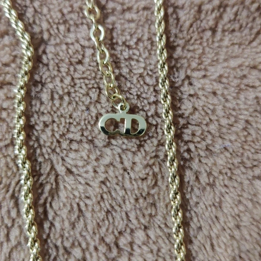 Christian Dior Heart Motif Rhinestone Gold Tone Pendant Necklace With Dust Bag - Picture 5 of 11